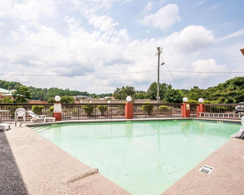 Econo Lodge Inn & Suites I-20, Exit 73 Tuscaloosa Buitenkant foto
