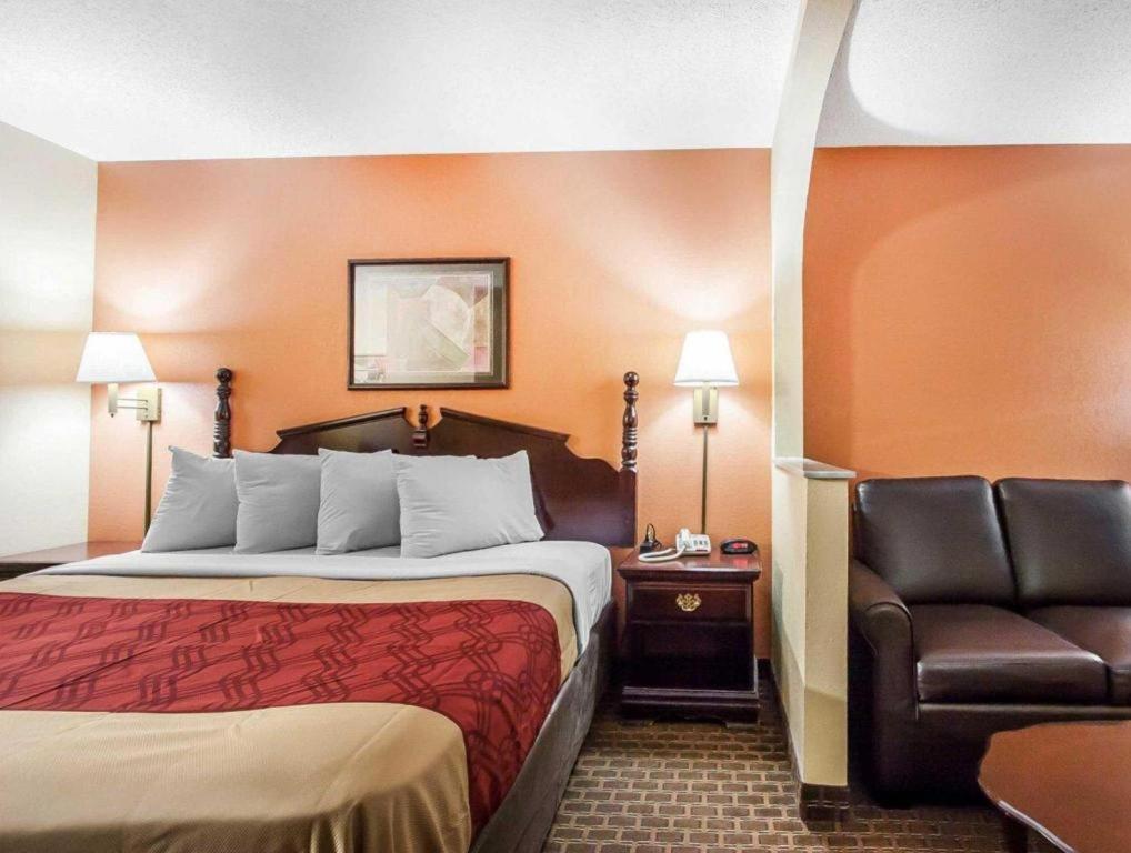Econo Lodge Inn & Suites I-20, Exit 73 Tuscaloosa Buitenkant foto