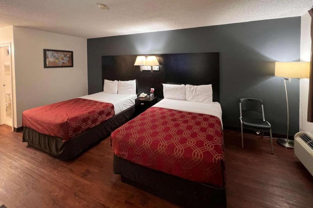 Econo Lodge Inn & Suites I-20, Exit 73 Tuscaloosa Buitenkant foto