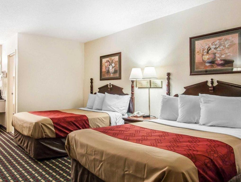 Econo Lodge Inn & Suites I-20, Exit 73 Tuscaloosa Buitenkant foto