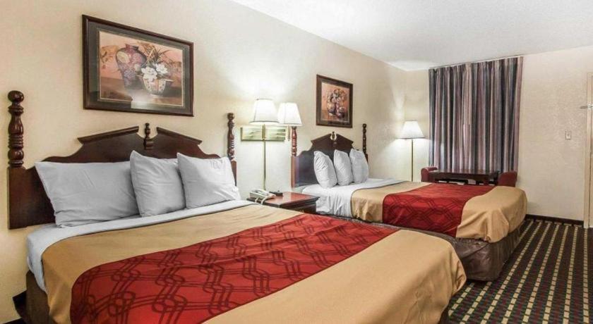 Econo Lodge Inn & Suites I-20, Exit 73 Tuscaloosa Buitenkant foto