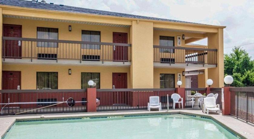 Econo Lodge Inn & Suites I-20, Exit 73 Tuscaloosa Buitenkant foto