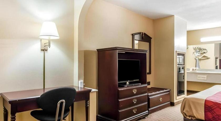 Econo Lodge Inn & Suites I-20, Exit 73 Tuscaloosa Buitenkant foto