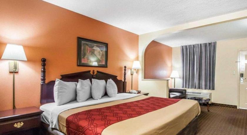 Econo Lodge Inn & Suites I-20, Exit 73 Tuscaloosa Buitenkant foto