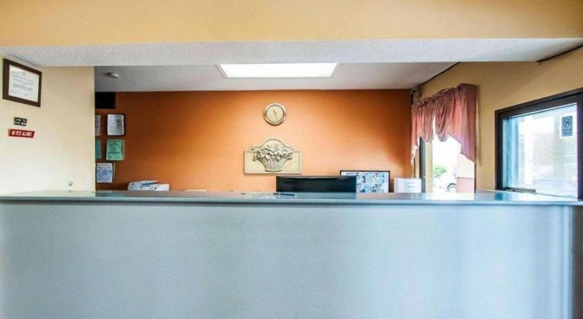 Econo Lodge Inn & Suites I-20, Exit 73 Tuscaloosa Buitenkant foto